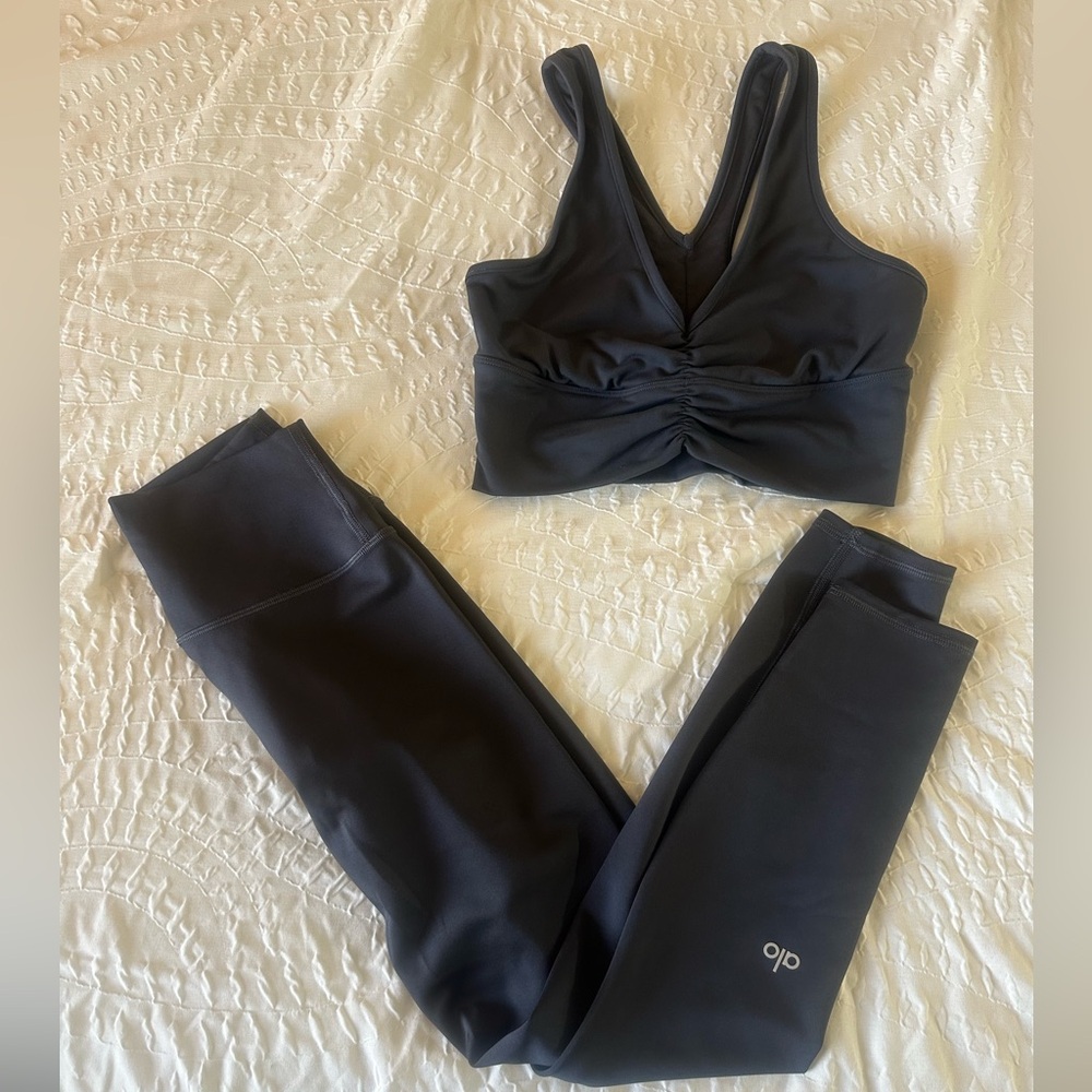 Alo Yoga Pilates Set